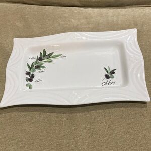 Elegant Olive Motif Rectangular Platter by D’Lusso